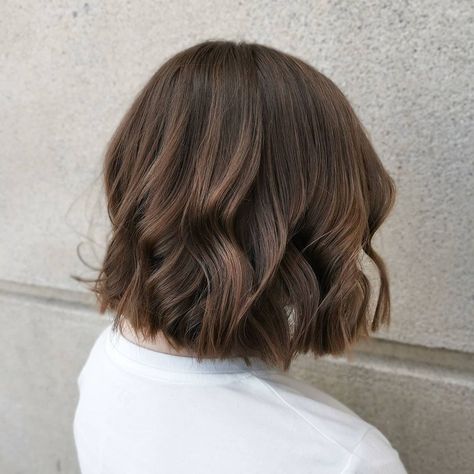 Hair inspiration Light Brown Short Hair Balayage, Shorter Haircuts For Women, Chocolate Brown Bob, Fancy Hair, Bob Hairstyles For Thick, Short Brown Hair, Haircuts For Medium Hair, Short Bob Haircuts, Short Hair Color