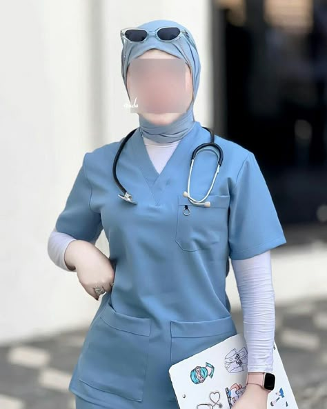 Medical Secretary Outfit, Hijabi Nurse, Hijab Doctor Outfit, Hijabi Doctor Outfit, Premed Motivation, Lab Coat Fashion, Hijabi Doctor, Medical Scrubs Fashion, Stylish Scrubs