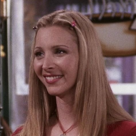 phoebe buffay. phoebe buffay icons. phoebe buffay aesthetic. friends icons. friends aesthetic. friends phoebe buffay. Rachel Friends Hair, Phoebe Buffay Aesthetic, Lisa Kudrow Friends, Rachel Hair, Friends Phoebe, Rachel Green Friends, Hair Stayl, Rachel Friends, Pop Culture Icons