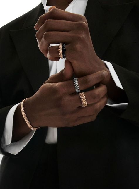 Gold Jewelry Collection, Masculine Jewelry, Rings In Silver, Cartier Gold, Jewelry Photography Styling, Necklaces For Men, Luxury Jewelry Brands, Jewelry Photoshoot, Jewelry Brands