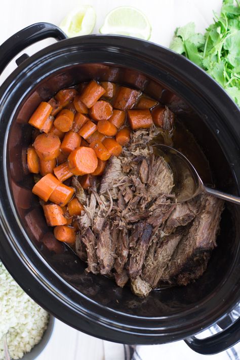 Beef And Carrots, Slow Cooker Beef Roast, The Family Freezer, Crockpot Freezer Meals, Italian Pot Roast, Family Freezer, Pollo Teriyaki, Slow Cooker Roast Beef, Slow Cooker Freezer Meals