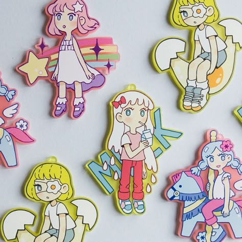 Acrylic Charms Anime, Cute Acrylic Charms, Acrylic Charm Ideas, Cute Keychain Ideas, Acrylic Keychain Ideas, Promotional Merchandise, Acrylic Pins, Frosted Acrylic, Free Artwork