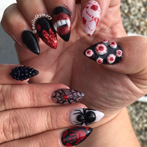 3D nail art eyeballs fangs spider Halloween web stiletto scary blood nails Disney Halloween Nails, Black Halloween Nails, Horror Nails, Halloween Web, Holloween Nails, Cute Halloween Nails, Spider Halloween, Pumpkin Nails, Diy Nail Designs