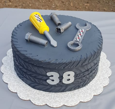 Car Mechanic Birthday Cake, Mechanic Birthday Cake For Men, 38 Birthday Cake Men, Auto Mechanic Cake Ideas, Mechanic Theme Cake, Mechanic Cakes For Men, Cake For Mechanic, Mechanic Cake Ideas, Tire Birthday Cake