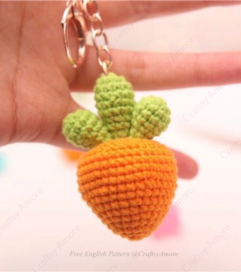 Crochet Carrot Keychain, Crochet Easter Keychain, Carrot Crochet Pattern Free, Carrot Amigurumi, Crochet Carrot, Keychain Amigurumi, Ideas For Crochet, Free Pattern Crochet, Keychain Pattern