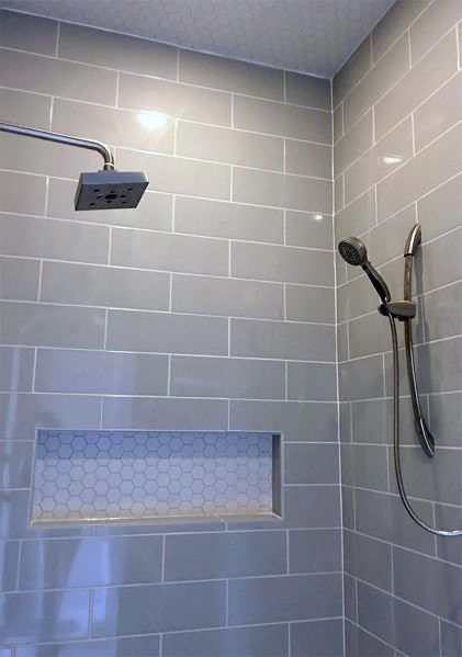 Magnificent Shower Niche Design Ideas Grey Subway With White Hexagon Small Tiles Makeover Kamar Mandi, Subway Tile Showers, Shower Wall Tile, Shower Niche, Bathroom Shower Tile, Shower Tile Designs, Bathroom Redo, Shower Remodel, Shower Stall