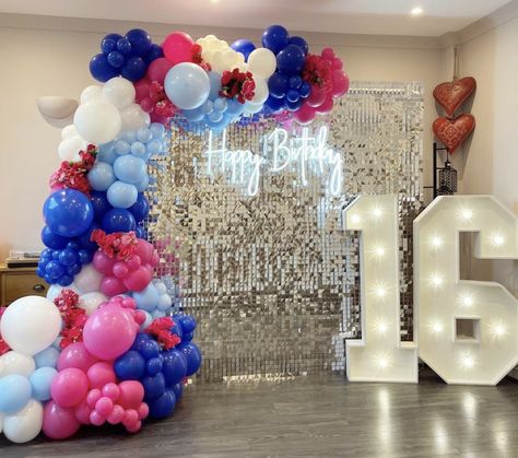 Mamma Mia Balloon Garland, Mama Mia Balloons, Mama Mia Bachelorette Outfits, Mamma Mia Party Backdrop, Mamma Mia Balloons, Mama Mia Balloon Arch, Mama Mia 16th Birthday Party, Mamma Mia 18th Birthday Party, Mamma Mia Balloon Arch