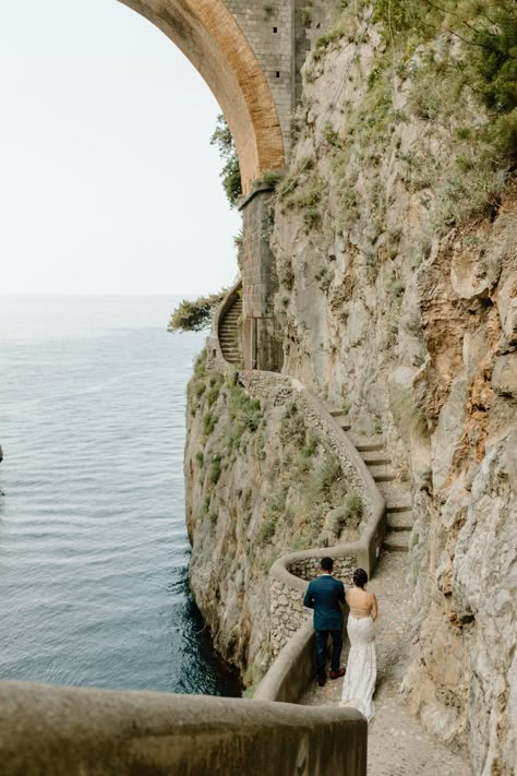 Eloping In Italy Amalfi Coast, Tuscan Micro Wedding, Italian Wedding Locations, Italy Countryside Wedding, Villa San Giacomo Wedding, Elope In France, Intimate Wedding Italy, Vow Renewal In Italy, Tuscany Italy Elopement