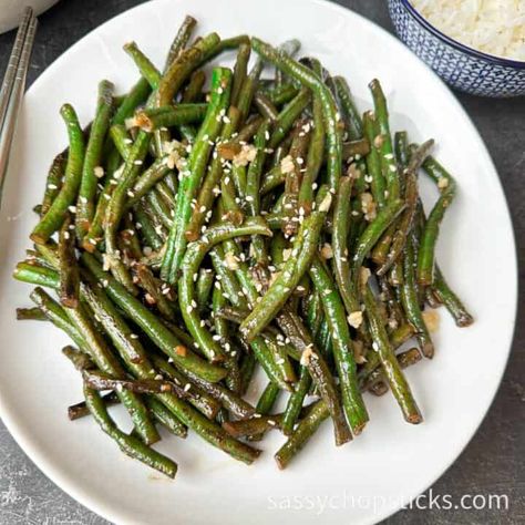 Asian Long Bean Recipes, Long Bean Recipes, Long Beans Recipe Chinese, Chinese Long Beans Recipe, Long Beans Recipe, String Bean Recipes, Chinese Long Beans, Man Recipes, Long Beans