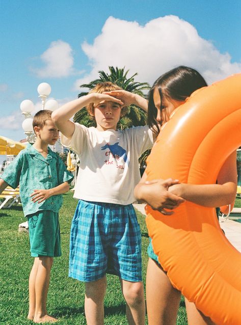 SS23 - Postcards from Anywhere - The Campamento Cool Kidz, Filmmaking Inspiration, Kids Inspo, Fox Kids, Kids Moves, Summer Style Guide, Summer Photoshoot, Backyard For Kids, Beach Kids