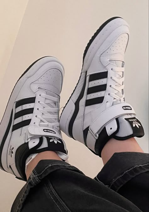 Adidas High Shoes, Adidas High Forum, Adidas Forum High Outfit, Adidas Aesthetic Shoes, High Sneakers Outfit, Adidas Shoes Aesthetic, Nike Jordan High Tops, Adidas High Top Shoes, Adidas Forum High