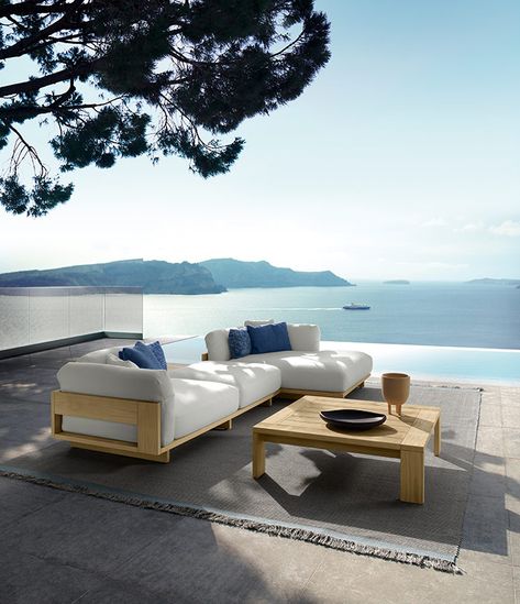 Talenti outdoor furniture Argo collection: long-term stability and durability Sectional Sofa With Chaise, Luxury Outdoor Furniture, Teak Sofa, Outdoor Furniture Design, Tikal, Outdoor Furniture Collections, Wood Sofa, Garden Sofa, Italian Furniture