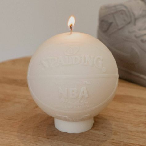 Aesthetic Basketball, Basketball Aesthetic, Kids Office, Ball Candles, Candle Aesthetic, Photo Candles, Mould Design, Woody Fragrance, Personalized Candles