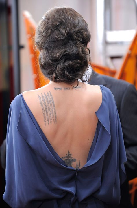 Angelina Jolie Tattoo, Max Azria Dress, Celebrity Tattoos, Back Tattoos, Zuhair Murad, Jessica Chastain, Trendy Tattoos, Tattoo Placement, Back Women