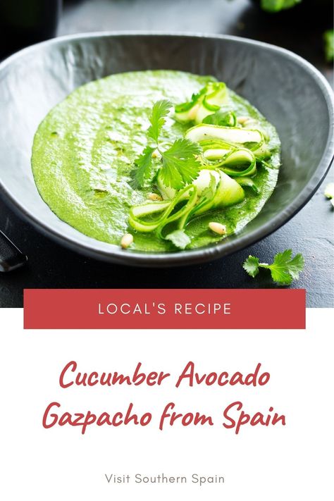 Gaspacho Recipe Cucumber, Avocado Gazpacho, Cucumber Avocado Soup, Cucumber Recipes Healthy, Watermelon Gazpacho Recipe, Avocado Soup Recipes, Cold Cucumber Soup, Chilled Soup Recipes, Cucumber Gazpacho