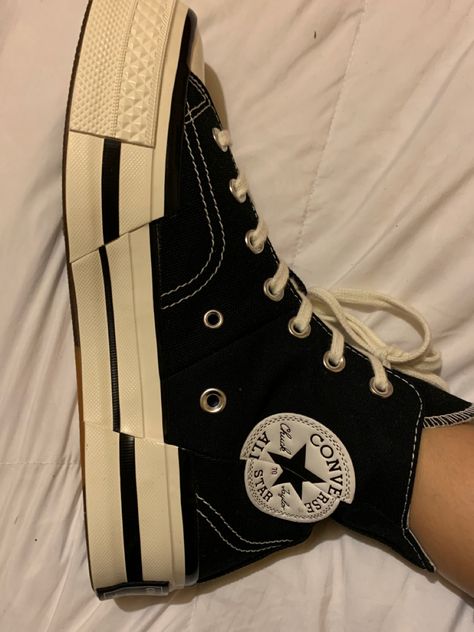 Knee High Converse, High Converse, Nice Outfits, Chuck 70, Converse Chuck, Chuck Taylor, Chuck Taylors, Aesthetic Anime, Me Too Shoes