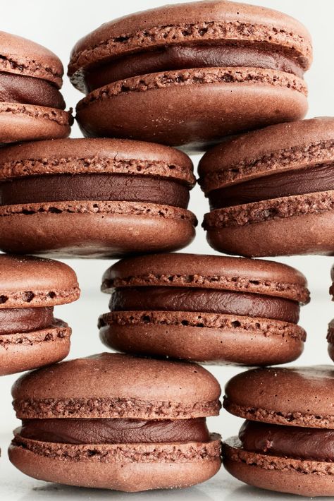 Claire Saffitz Recipes, Bakery Style Desserts, Chocolate Macaroons Recipe, Claire Saffitz, Making Macarons, Make Macarons, Chocolate Macaroons, French Cookies, How To Make Macarons