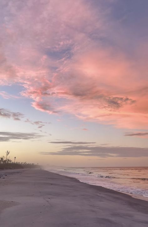 Scenery Photography, Love The Earth, Ocean Wallpaper, Pink Sunset, Sunset Wallpaper, Pretty Sky, Summer Wallpaper, Pretty Places, Beach Vibe