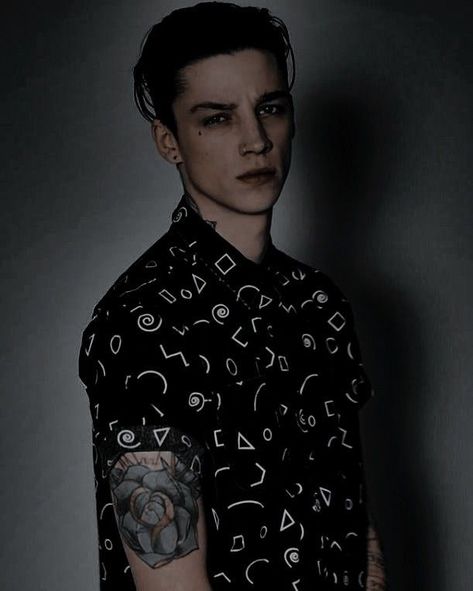 Ash Stymest, Aesthetics Quote, Man Crush Everyday, Best Poses For Men, Mens Lifestyle, Curly Hair Men, Poses For Men, Character Aesthetic, Black Aesthetic