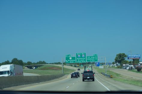 https://flic.kr/p/29XBiUR | 2018 August 6, West Memphis, Arkansas Welcome Center Nikon D7200 | 2018 August 6, West Memphis, Arkansas Welcome Center Nikon D7200 West Memphis Arkansas, Welcome Center, Nikon D7200, Road Signs, Arkansas, Nikon, Collectibles, Electronics, Road