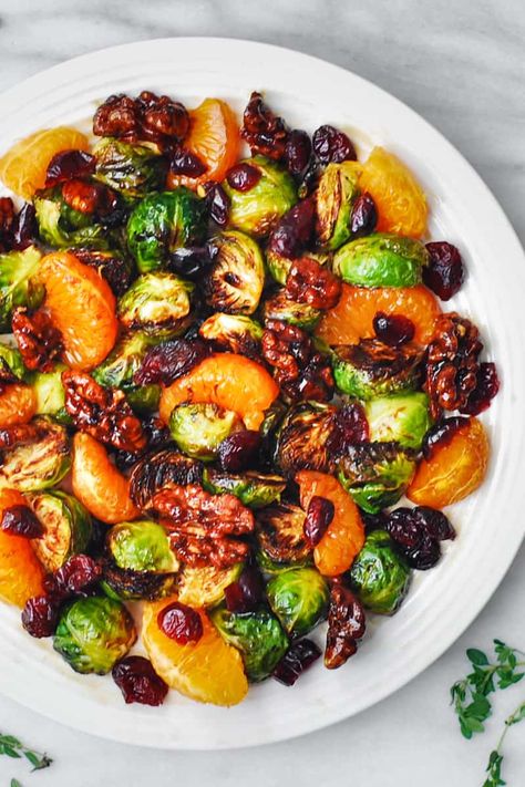 mandarin orange salad with dried cranberries, walnuts, roasted Brussels sprouts, and balsamic glaze on a white plate Salad With Mandarin Oranges, Mandarin Salad, Balsamic Brussel Sprouts, Mandarin Orange Salad, Easy Salad Dressing, Beautiful Salad, Mandarin Oranges, Sprouts Salad, Roasted Brussels Sprouts