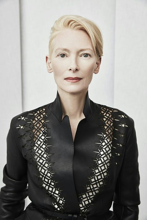 Stylish Celebrities, Tilda Swinton, Edgy Chic, Style Crush, Rare Photos, Undercut, Nerve, Fan Page, Urban Fashion