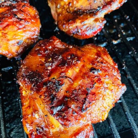 Smoked Candied Garlic Chicken Thighs - If You Give a Girl a Grill Smoked Chicken Pieces, Traeger Recipes Chicken, Traeger Chicken Recipes, Candied Garlic, Traeger Chicken Thighs, Smoked Chicken Thighs, Traeger Chicken, Pellet Smoker Recipes, Garlic Chicken Thighs