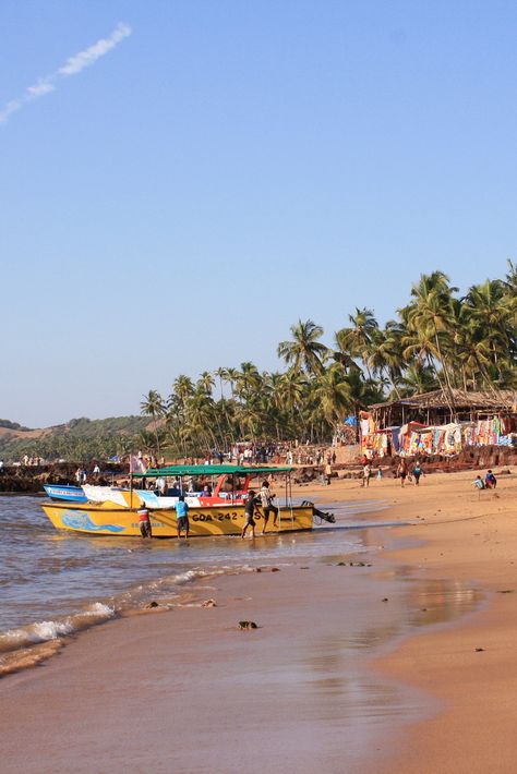 Arambol Beach, #Goa Nandita Core, Goa Painting, Flag Images, Indian Flag Images, Travel Mood, Dubai Vacation, Splash Images, Beach Illustration, Goa India