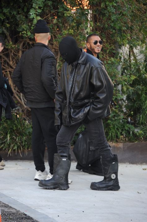 Kanye West Black Outfit, Godly Aesthetic, Kanye West Balenciaga, Diamond Boots, Balenciaga Aesthetic, Black Balaclava, Irish Setter Boots, Kanye West Outfits, Balaclava Mask