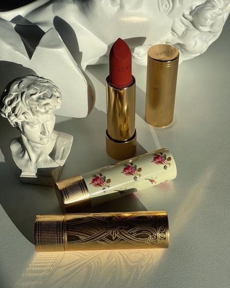 Gucci Lipstick, Gucci Makeup, Sheer Lipstick, Old Makeup, Inspiration Tattoos, Makeup Package, Color Lipstick, Ethereal Makeup, Fancy Makeup