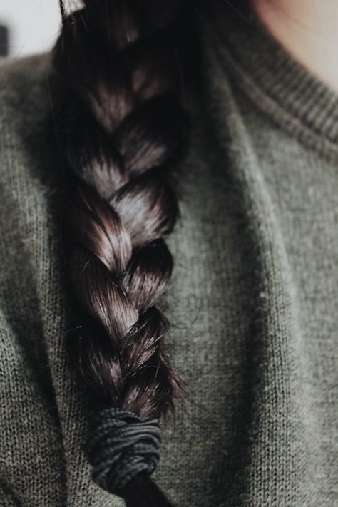 Braided Hair Aesthetic Faceless, Braid Aesthetic, Shower Pics, Chestnut Hair, Peregrine's Home For Peculiars, Miss Peregrines Home For Peculiar, Black Bolt, Peculiar Children, Library Aesthetic