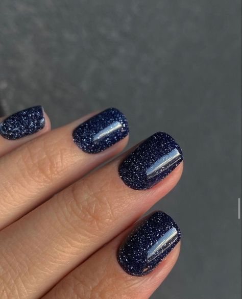 Blue Nails Sparkle, Blue Gel Nails, Blue Glitter Nails, Unghie Sfumate, Navy Nails, Glittery Nails, Glitter Gel Nails, Cute Gel Nails, Short Acrylic Nails Designs