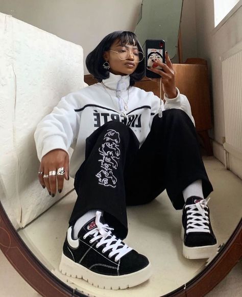 Looks Hip Hop, Street Wear Outfits, Skater Girl Outfits, Streetwear Fashion Women, Tomboy Fashion, Alternative Outfits, Inspiration Mode, Baddie Outfits, Streetwear Outfit