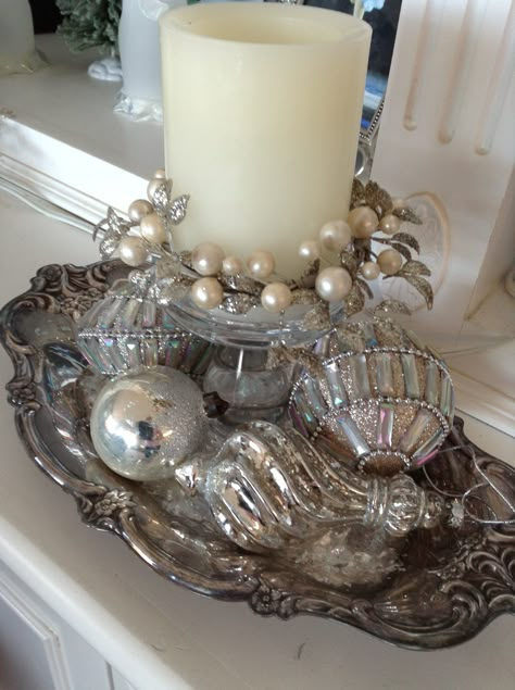 Decorating With Vintage Silver Pieces For Christmas, Silver Plate Christmas Decor, Vintage Silver Christmas Decor, Decorating With Vintage Silver, Silver Trays Decor Ideas, Shabby Chic Weihnachten, Silver Tray Decor, Silver Plate Decor, Christmas Booth