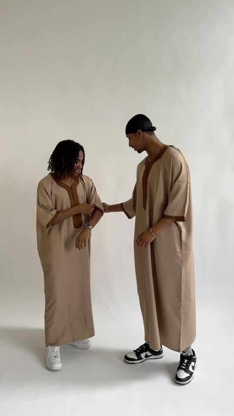 Our Premium Moroccan Thobe is now available guys you can how match your Abayas with Thobes 😄🛍️ #robes #moroccanthobes #abayas #muslimfashion Arab Video, Thobes Men, Cropped Tees, Can Tho, Rule Of Thirds, Teaching Activities, His Hands, Crop Tee, One Pic