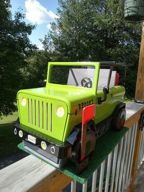 Jeep Mailbox Ideas, Mailbox Upgrade, Mailbox Painting, Mailboxes Ideas, Florida Bungalow, Home Mailboxes, Cool Mailboxes, Mailbox Wraps, Large Mailbox