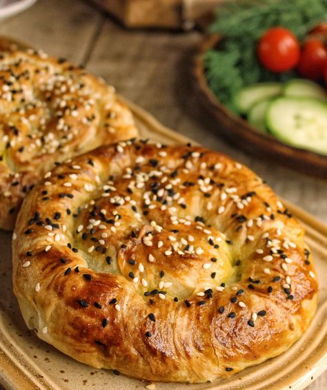 Burek Recipe Vegan, Turkish Bread Ideas, Turkish Burek Recipe, Vegan Middle Eastern Food, Vegan Borek, Potato Borek, Borek Recipe Turkish, Turkish Borek Recipe, Turkish Food Recipes