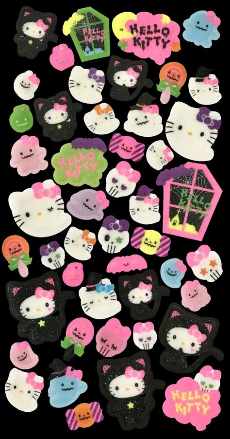 Hello Kitty Skeleton Wallpaper, Halloween Cute Wallpaper Aesthetic, Halloween Wallpaper Y2k, Sanrio Wallpaper Halloween, Hello Kitty Characters Wallpaper, Hello Kitty Backgrounds Iphone, Halloween Kawaii Wallpaper, Cute Halloween Backgrounds Wallpapers, Cute Halloween Lockscreen