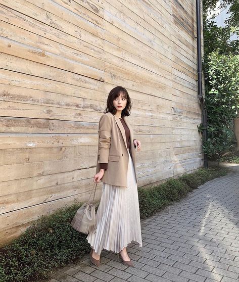 Outfit Styling Ideas, Modest Work Outfits, Outfit Styling, Office Outfit, Hijab Fashion Inspiration, Modest Fashion Outfits, Korea Fashion, Blazer Outfits, 가을 패션