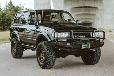 Jeep Driving, Landcruiser 80 Series, Land Cruiser Fj80, Mighty Machines, Toyota Lc, Toyota Land Cruiser 100, Land Cruiser 80, Toyota Suv, Adventure Car