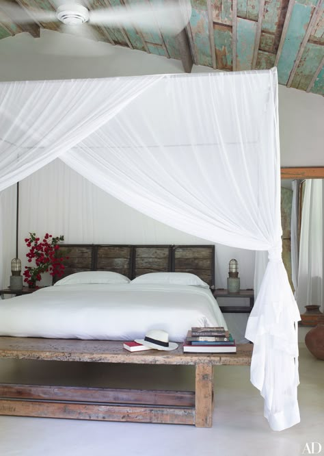 Go Inside Anderson Cooper's Trancoso, Brazil, Vacation Home Photos | Architectural Digest Anderson Cooper House, Tropical Bedrooms, Anderson Cooper, Mosquito Net, Cheap Decor, Beautiful Bedrooms, Minimalist Bedroom, Architectural Digest, Cheap Home Decor