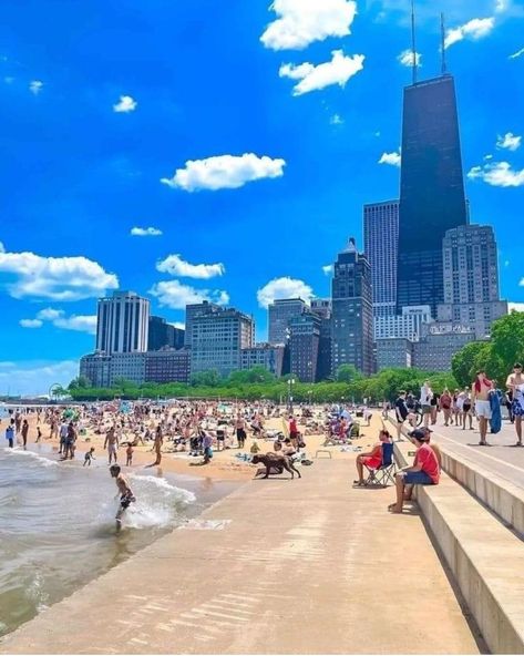 Beach Chicago, Chicago Beach, Chicago Aesthetic, Urban Aesthetic, Chicago Travel, Chicago Photos, My Kind Of Town, Chicago Skyline, City Scene