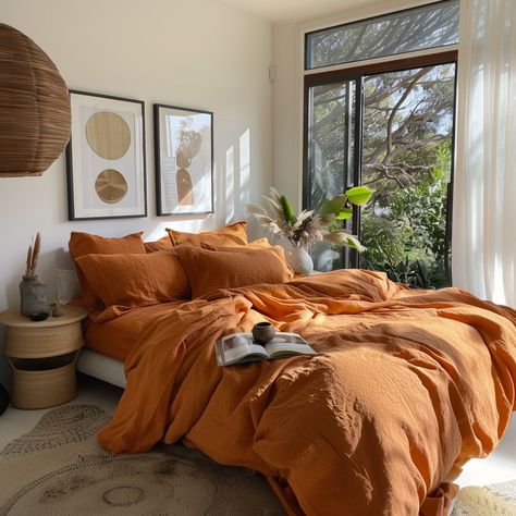 Boho Bedroom Orange Bohemian Style, Bedroom Inspo Natural, Orange Bed Sheets Aesthetic, Bed No Backboard, Amber Bedroom Aesthetic, Rust Orange Bedding Ideas, Rusted Orange Bedroom, Orange Black And Cream Bedroom, Burn Orange Bedroom