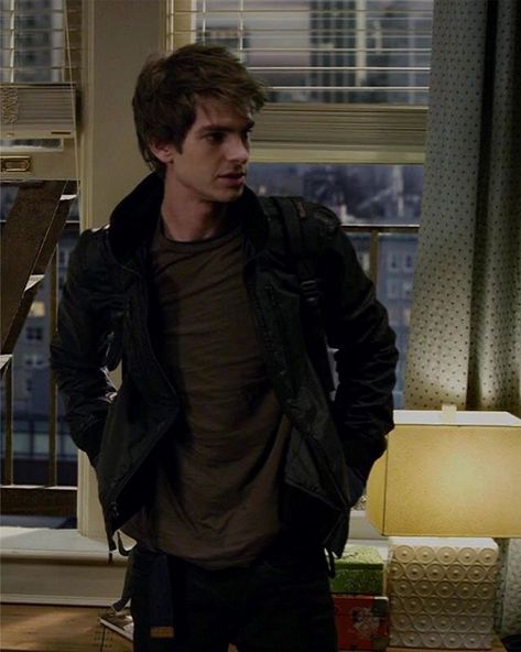 Peter Parker Andrew Garfield, Spiderman Outfit, Parker Outfit, Baby Netflix, Andrew Garfield Spiderman, Peter 3, Garfield Spiderman, Bug Boy, All The Young Dudes