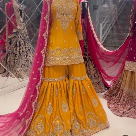 Pinkybridals inbox for details or order Whatsapp/call/viber-+923014283040
Size=As per your requirement✓
Color=can be customize✓
Delivery=All over the world 🌍
#pinkybridals
#signaturemakeup
#pakistanidesigner
#makeup#weddingideas
#weddingdance
#pakistanibridalwear
#bridaldresses#bridalmakeup
#weddingseason2023
#partydresses#nikah
#bridallehnga#shadi
#pakistanibarat#lehnga
#fashion#fashionpak
#fashionstyle#thraedwork
#bridalwears#makeupideas
#dulhandulhan#dulahadulhandresses
#pakistanibridalandpa Haldi Gharara Dress, Bridal Mayon Dress, Haldi Gharara, Mayon Dress, Mayoon Dresses, Shaadi Dresses, Gharara Dress, Occasional Outfits, Stitching Styles