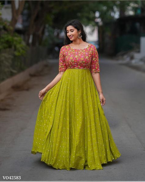 Anarkali Dress Traditional, Kurti Designs Latest Anarkali, Long Gown Designs With Saree, Haldi Frock Design, Long Frock Designs With Sarees, Saree To Frock Designs For Women, Long Frock Models Traditional, Plain Saree Long Frock Designs, Birthday Outfit Traditional