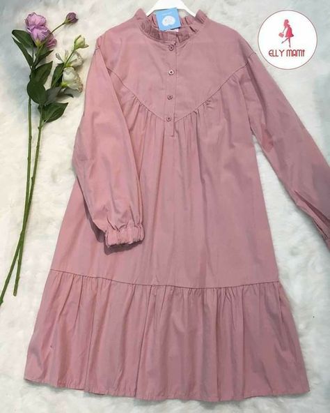 Simple Dress Casual, Dresses For Ladies, Long Frock Designs, Maxi Dress Designs, Womens Trendy Dresses, Stylish Short Dresses, Girls Frock Design, Fashion Top Outfits, Modest Dresses Casual