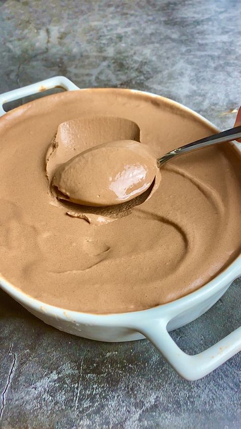 Vegan Chocolate Ice Cream - Wholesome Hedonista Vegan Chocolate Ice Cream, Glutenfri Baking, Vegan Ice Cream Recipe, Thai Kitchen, Plant Based Cookbook, Makanan Diet, Dairy Free Chocolate, Vegan Ice Cream, Chocolate Ice