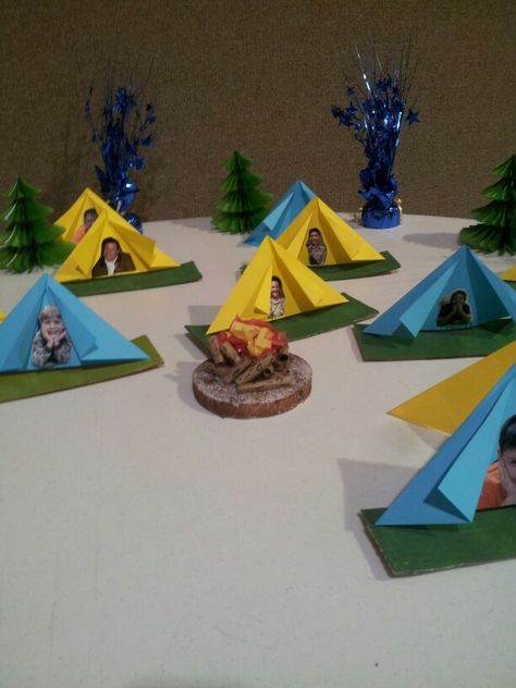 Cub Scout Blue And Gold Centerpieces, Cub Scout Popcorn, Centerpieces Blue, Cub Scout Uniform, Cub Scouts Wolf, Cub Scouts Bear, Tiger Scouts, Cub Scout Crafts, Eagle Scout Ceremony