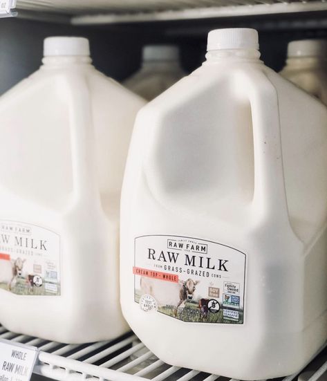 IS THERE CREAM IN RAW WHOLE MILK? Raw Cream, Freezing Leftovers, Fermented Milk, Milk Brands, Milk Products, Milk Packaging, Organic Snacks, Happy Cow, Milk And Cheese